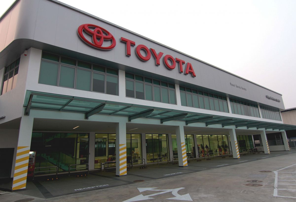 Umw Toyota Opens New 2s Centre In Pandan Indah