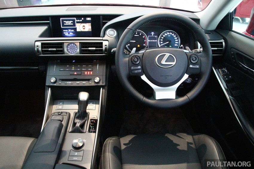 GALLERY: Lexus IS 200t Luxury spec in showroom 388880