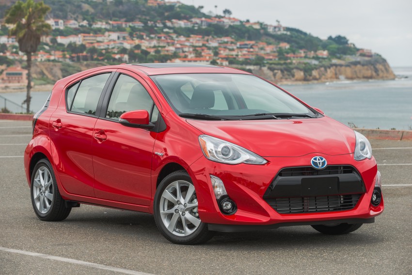 2016 Toyota Prius c gets Safety Sense, special edition 393666