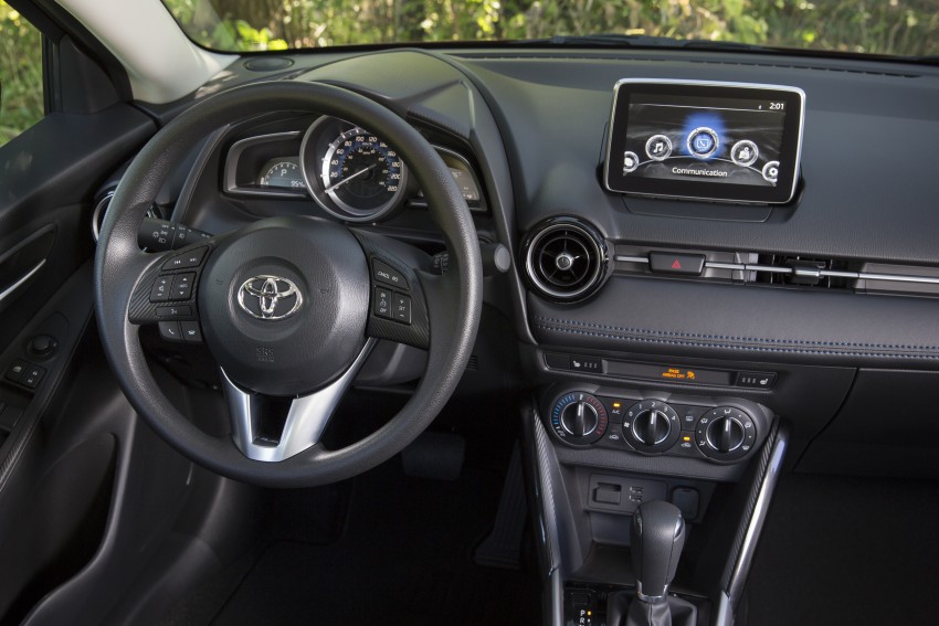 2016 Toyota Yaris Sedan – another Mazda 2 clone! 386727