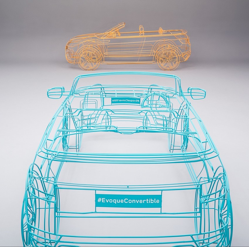 Range Rover Evoque Convertible teased in wireframes around London, global debut set for November 386779