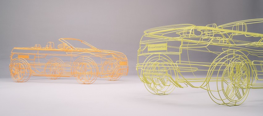 Range Rover Evoque Convertible teased in wireframes around London, global debut set for November 386789