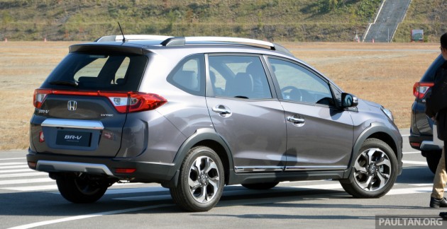 Honda BR-V drive Japan 2015-24