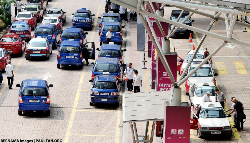 Taxi drivers urged to “improve their services” instead of organising protests against Uber, GrabCar – SPAD 390782