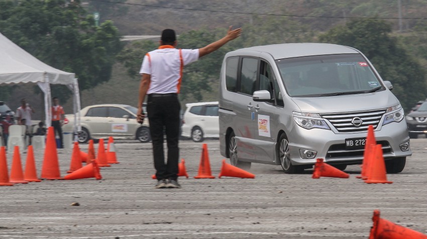 Nissan Safety Driving Experience – a defensive driving course catered especially to Nissan owners 394434