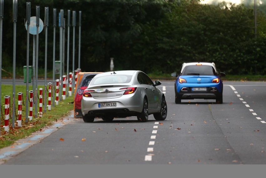 Opel Insignia with auto collision avoidance revealed 390121