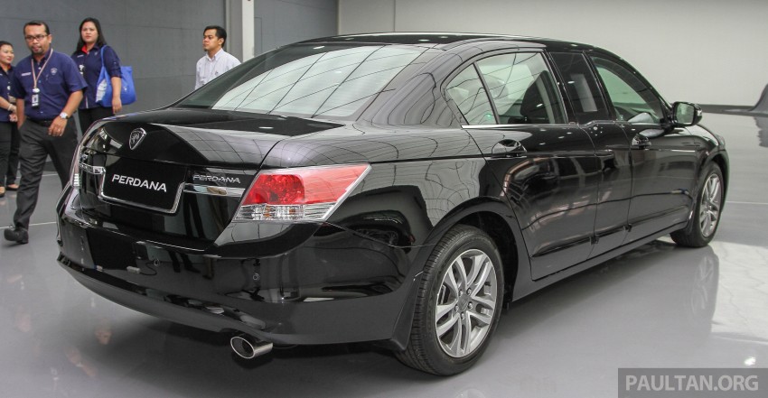 GALLERY: “Evolution of the Perdana” showcase stars – V6 Executive, Accordana, Tun M’s stretched limo 387121