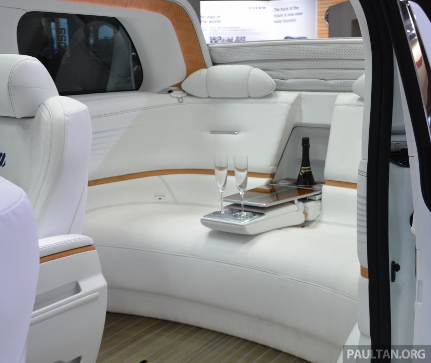 Tokyo 2015: Toyota Auto Body Alphard Hercule debuts 399822