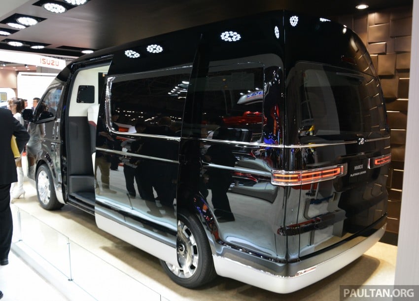 Tokyo 2015: Toyota HiAce Platinum Lounge revealed 399861