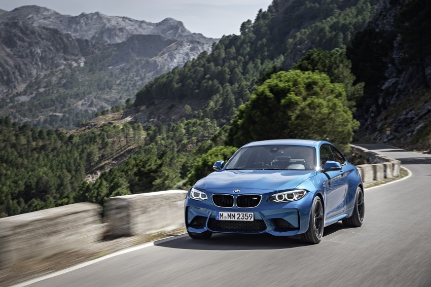 BMW M2 Coupe officially unveiled – 370 hp, 465 Nm 392185