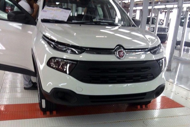 fiat toro spy 01