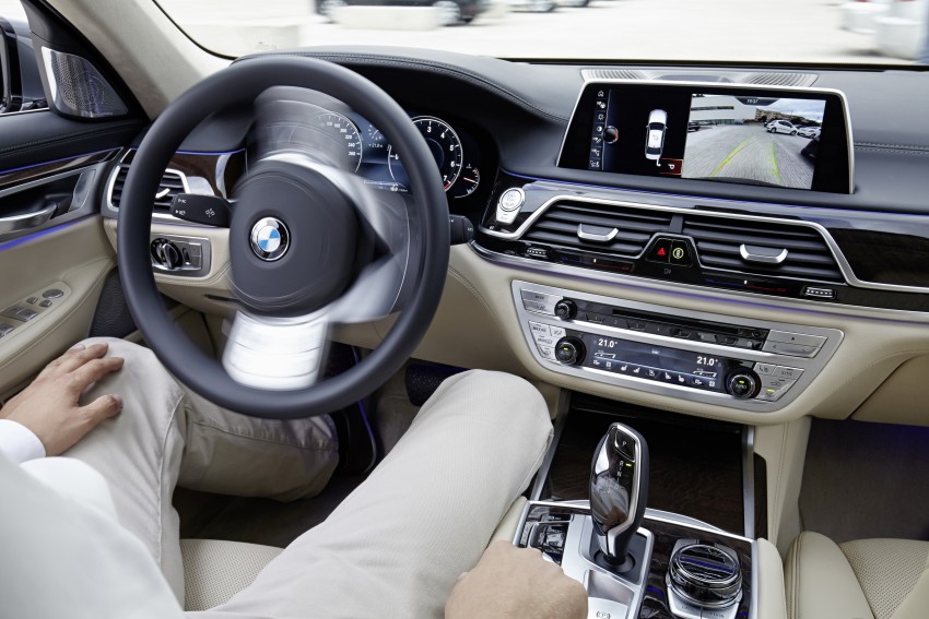 GALLERY: G11 BMW 7 Series in right hand drive form 391676
