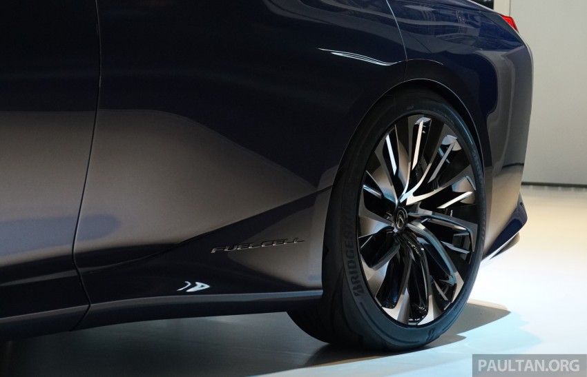 Tokyo 2015: Lexus LF-FC concept previews next LS 399038