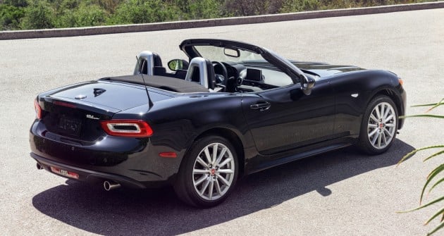 2017 Fiat 124 Spider-10