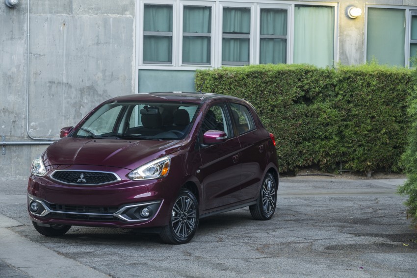 LA 2015: 2017 Mitsubishi Mirage – facelift with a grille 409596