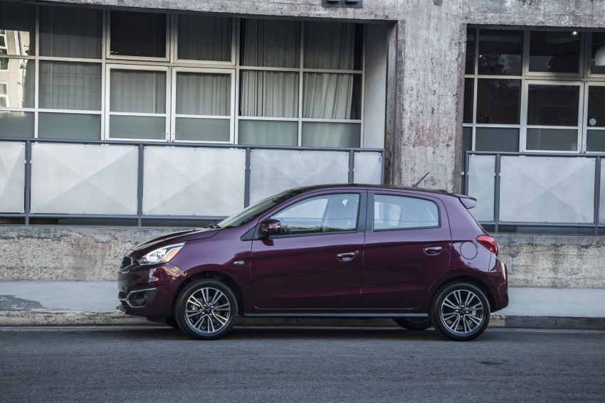 LA 2015: 2017 Mitsubishi Mirage – facelift with a grille 409603