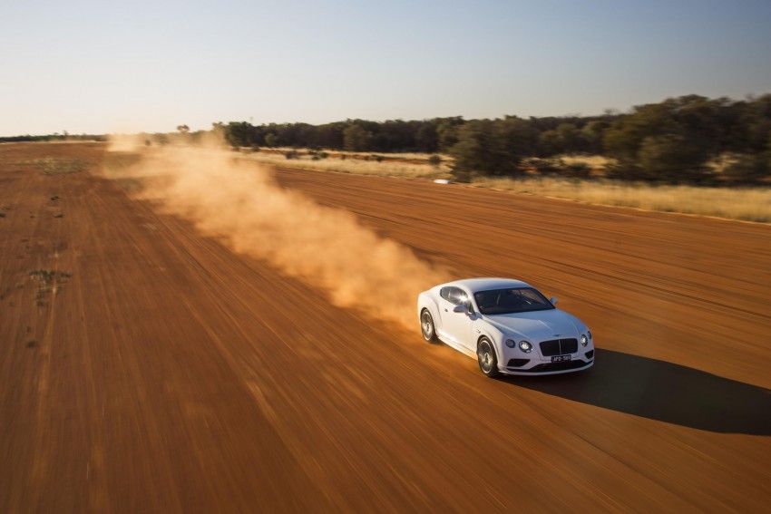 VIDEO: Bentley Continental GT Speed hits 331 km/h top speed on a public highway, Down Under 404298