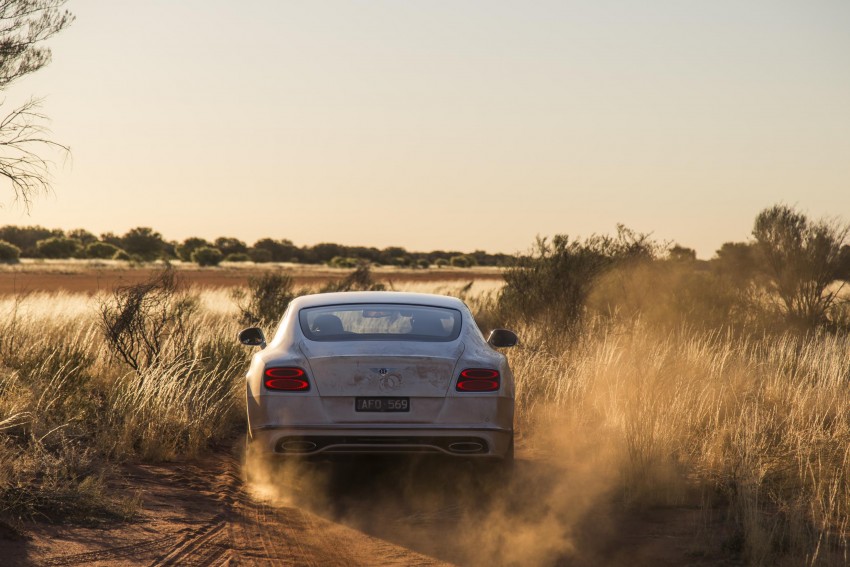VIDEO: Bentley Continental GT Speed hits 331 km/h top speed on a public highway, Down Under 404300
