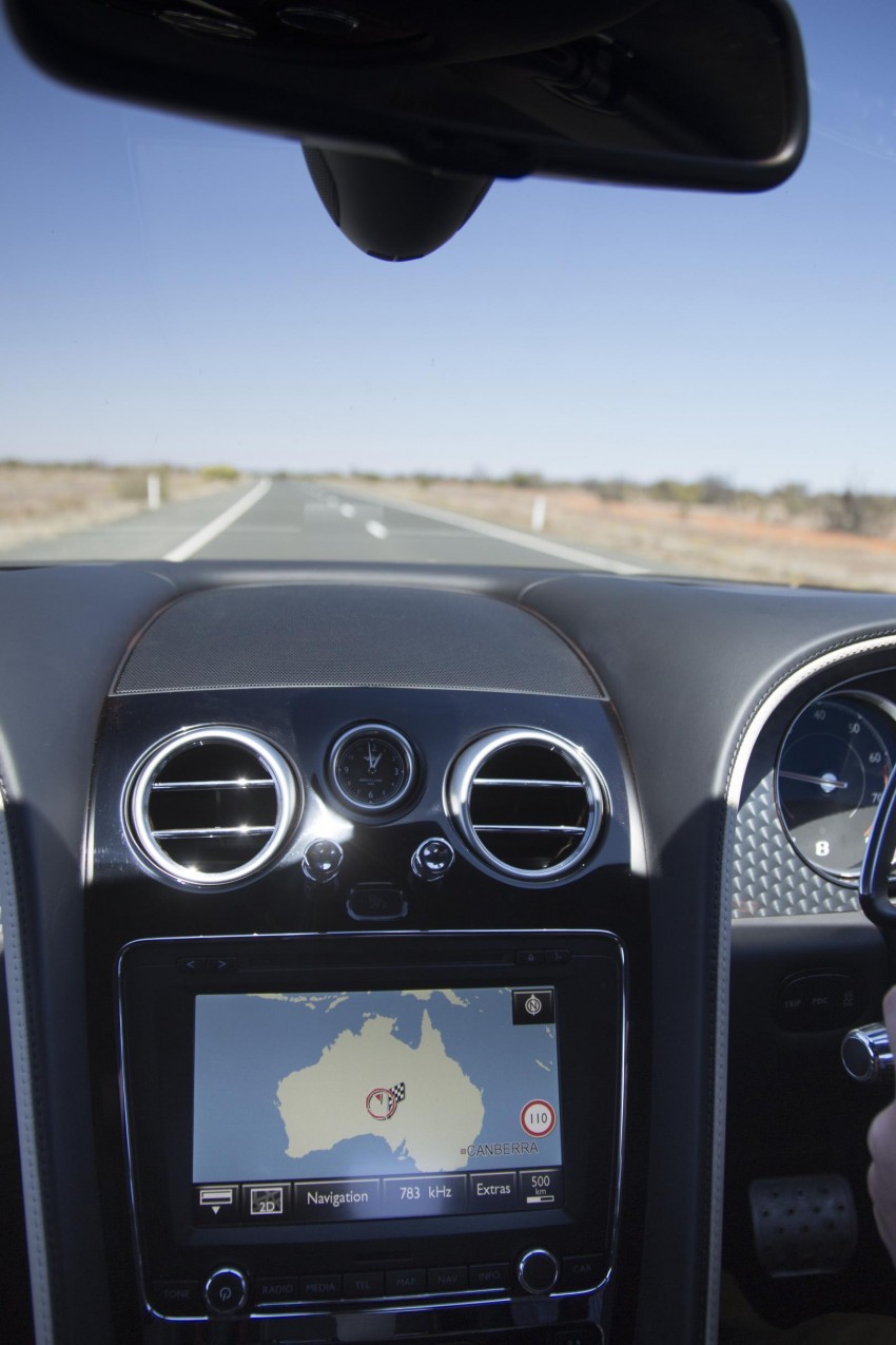 VIDEO: Bentley Continental GT Speed hits 331 km/h top speed on a public highway, Down Under 404303