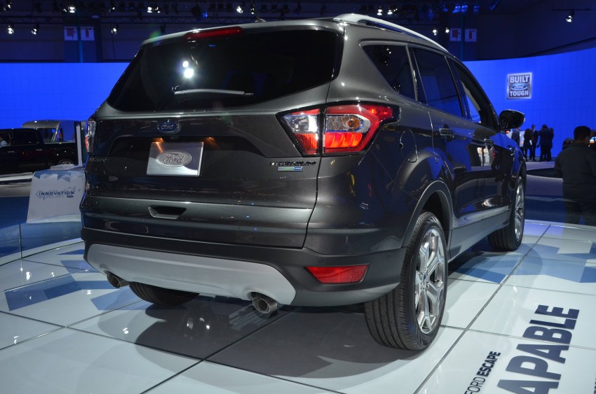 2017 Ford Kuga facelift unveiled ahead of LA debut 411000