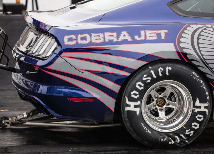 2016 Ford Mustang Cobra Jet drag racer – 50 units 402317