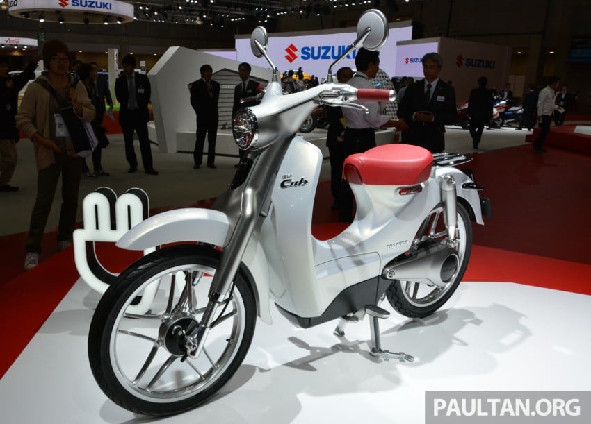 Tokyo 2015: Honda Super Cub Concept and EV Cub Concept – leading the parade of two-wheelers 402388