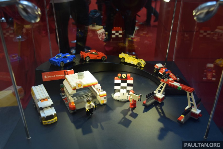 Shell V-Power Lego Collection launched in Malaysia 403411
