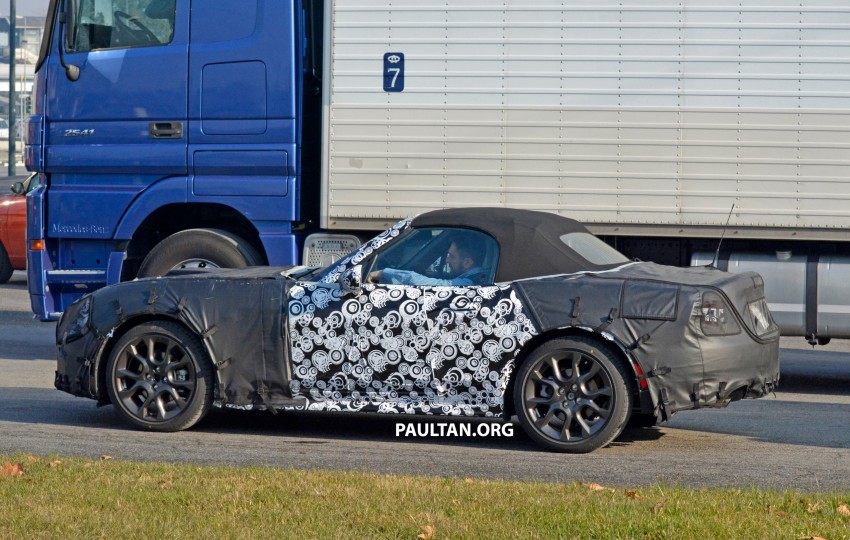 SPYSHOTS: Fiat 124 Abarth Spider takes to the streets 417870