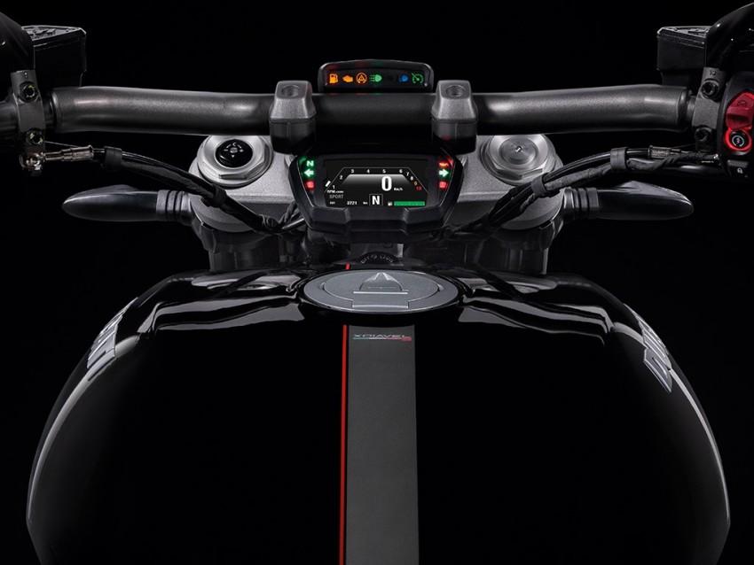 2016 Ducati XDiavel cruiser brings out the devil in you 420613
