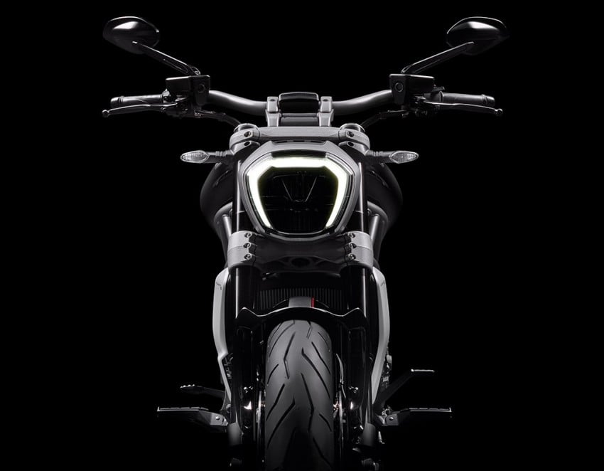 2016 Ducati XDiavel cruiser brings out the devil in you 420614