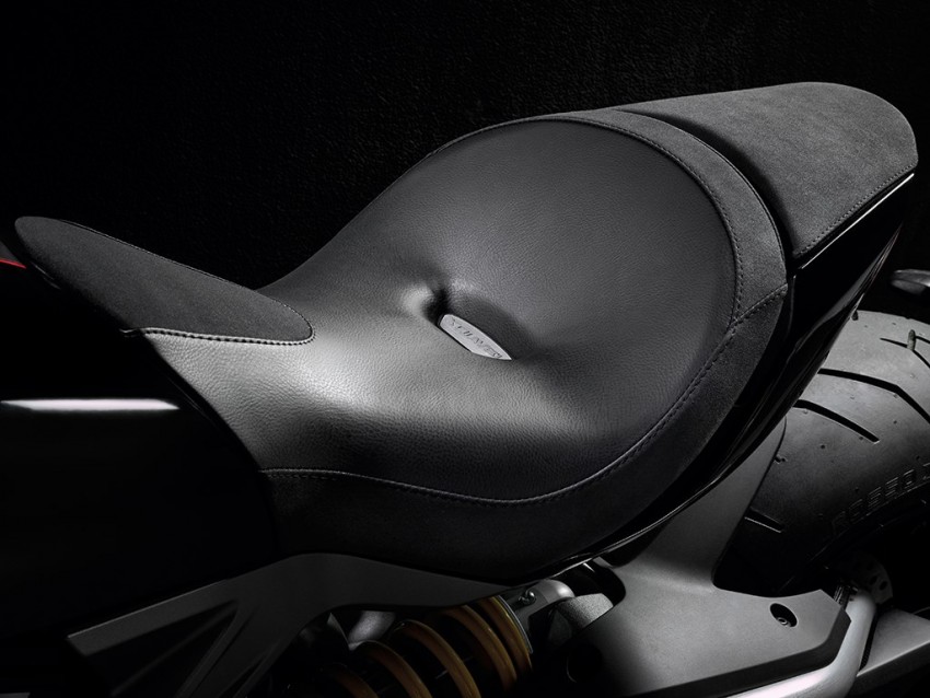 2016 Ducati XDiavel cruiser brings out the devil in you 420616