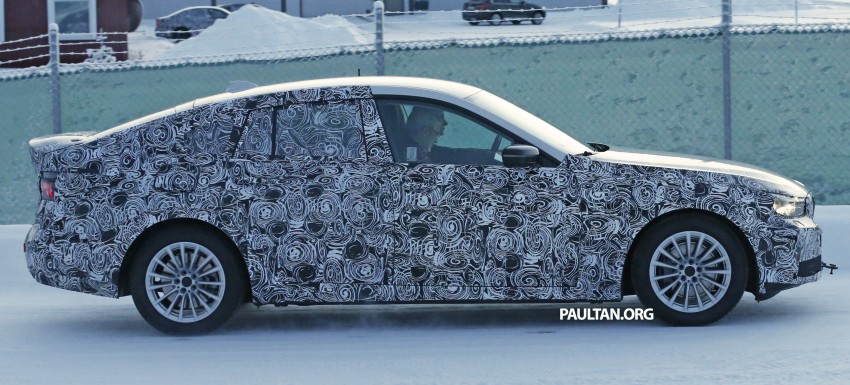 SPYSHOTS: 2017 BMW 5 Series GT spotted in the cold 421118