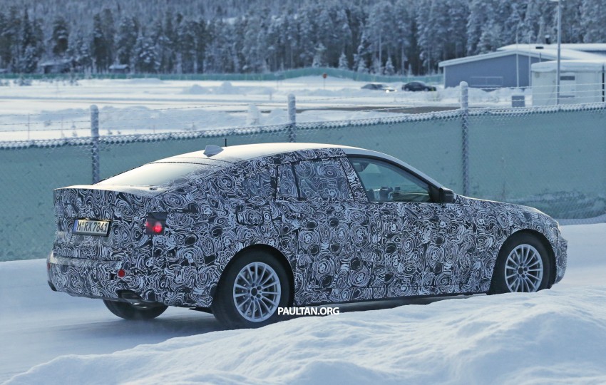 SPYSHOTS: 2017 BMW 5 Series GT spotted in the cold 421121