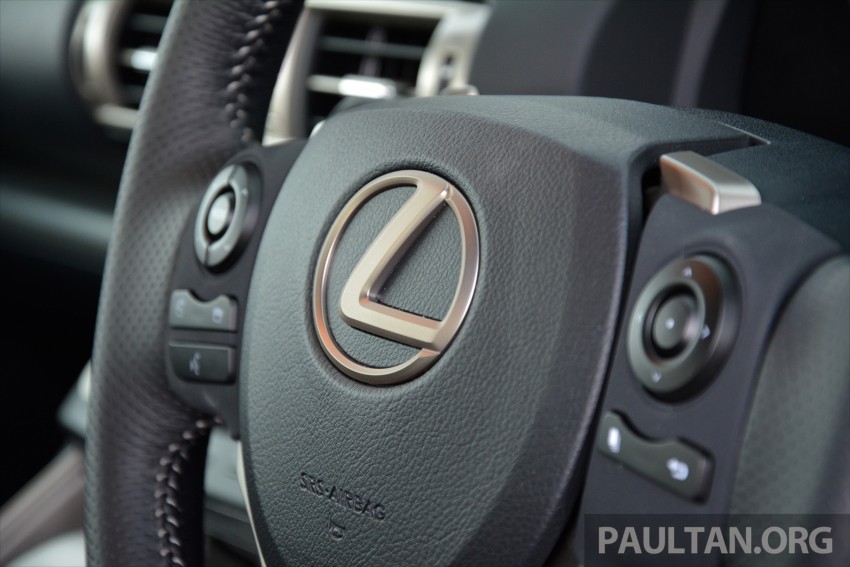 DRIVEN: Lexus IS 200t Turbo – downsized, at a price 421505