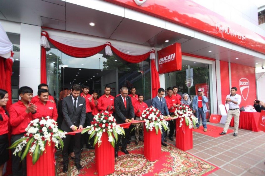 Naza opens new Ducati showroom in Phnom Penh 419543