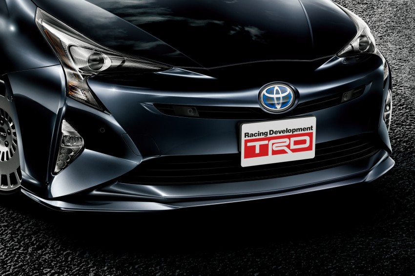 2016 Toyota Prius gets two TRD Aerokits in Japan 420150