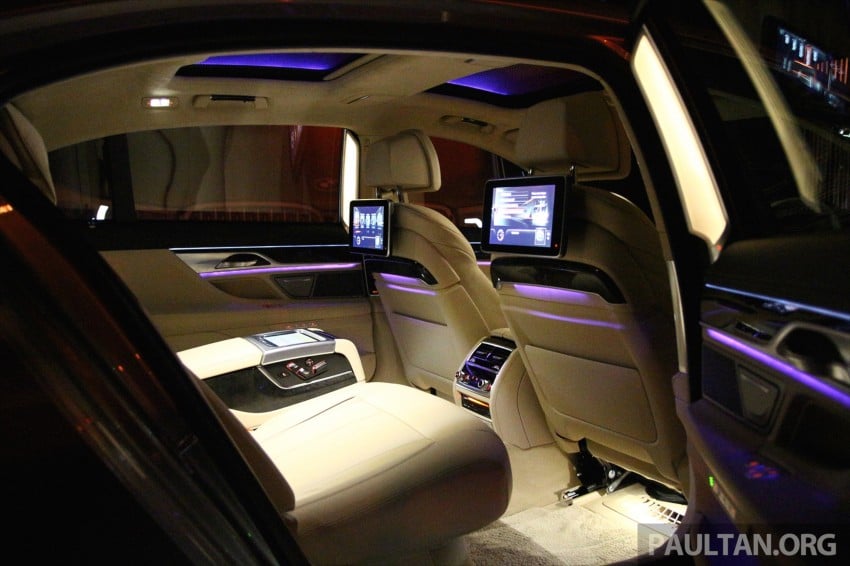 GALLERY: BMW 7 Series Sky Lounge panoramic roof 436548