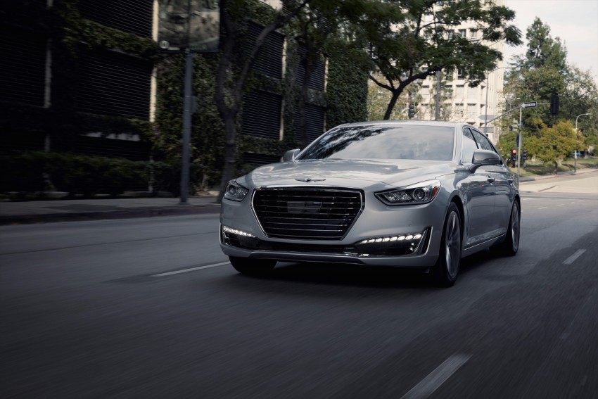 Genesis G90 flagship makes North American debut 427878