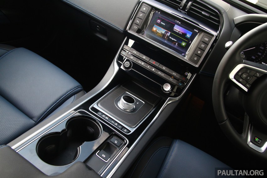 Jaguar XE sedan sport dilancarkan – bermula RM340k 435474