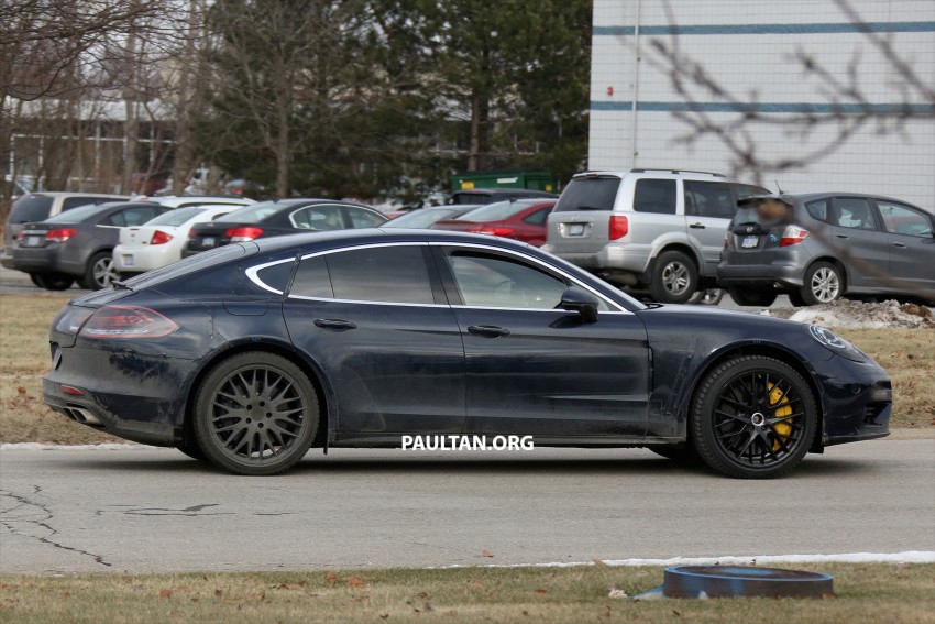 SPIED: 2017 Porsche Panamera with all-touch buttons 434679