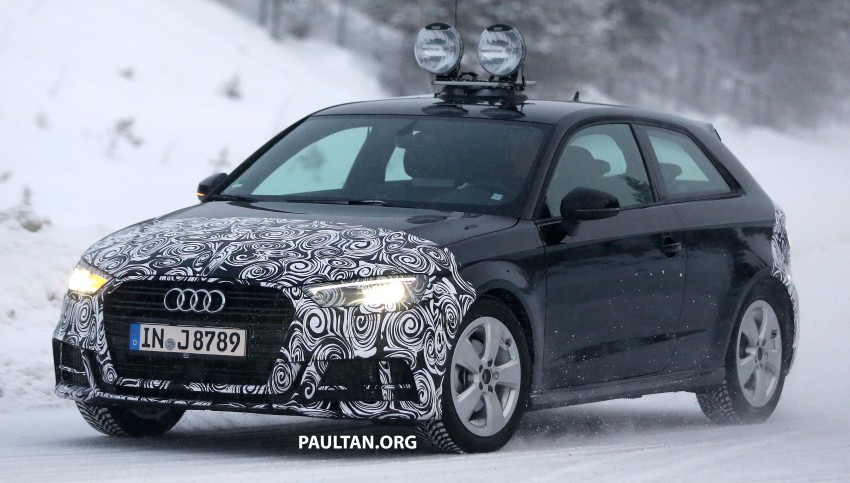 SPIED: Audi A3 hatch facelift smiles for the camera 427014