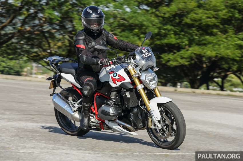 REVIEW: BMW R1200R – iron fist in an iron glove 431367