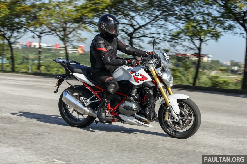 REVIEW: BMW R1200R – iron fist in an iron glove 431370