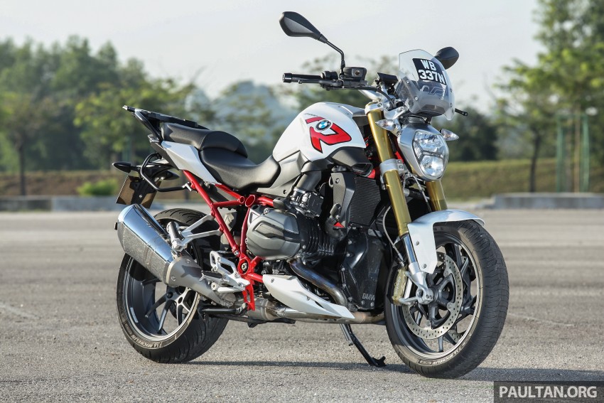 REVIEW: BMW R1200R – iron fist in an iron glove 431324