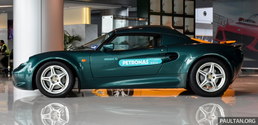 Lotus Elise with Petronas E01e engine on display 430951
