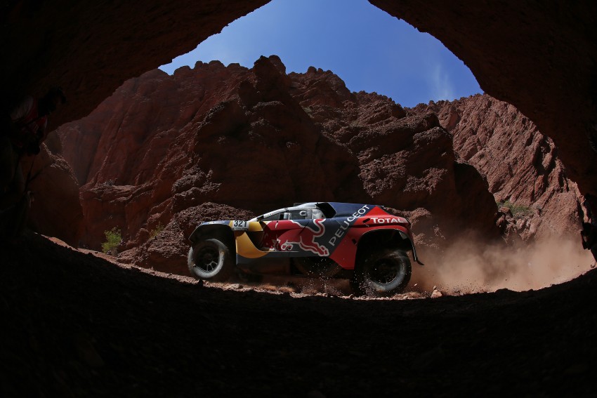 Dakar 2016: Peterhansel wins in Peugeot 2008 DKR16 430290