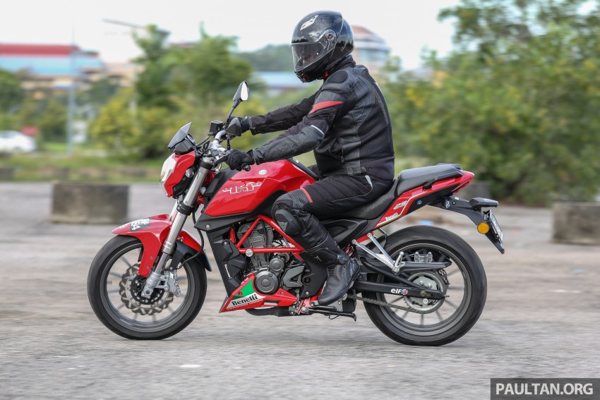 2016 Yamaha MT-09 in Malaysia – new colours, RM45k 448643