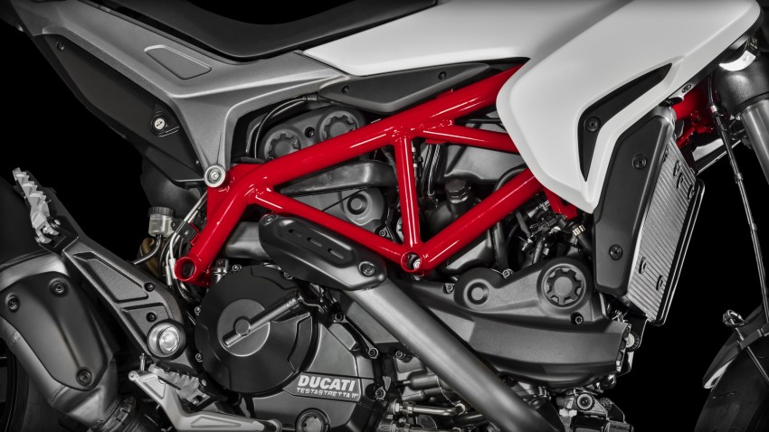 2016 Ducati Hypermotard 939, 939 SP and Hyperstrada models launched – 115 hp, Euro 4 compliant 449373