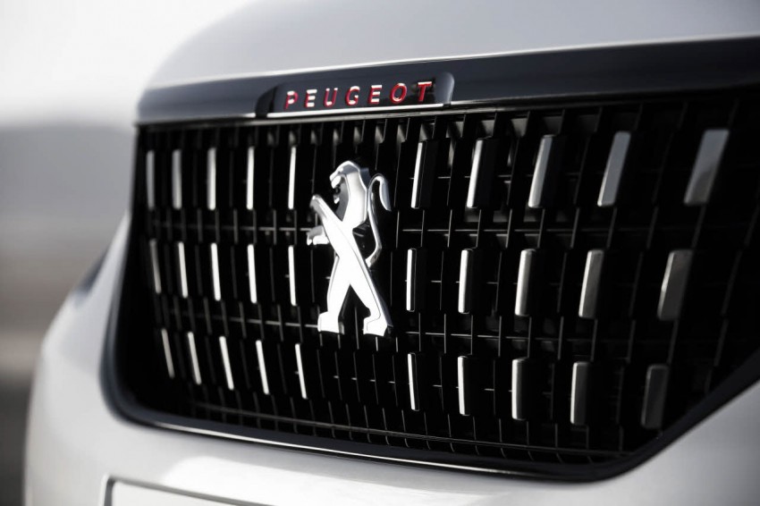 Peugeot 2008 facelift debuts – new engines, GT Line Image #444099