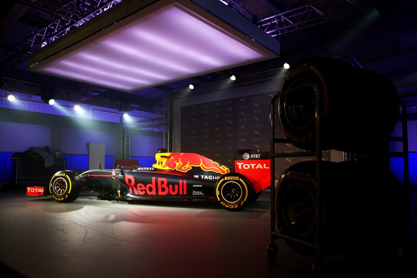 VIDEO: Red Bull Racing and Puma unveil 2016 livery Image #443782